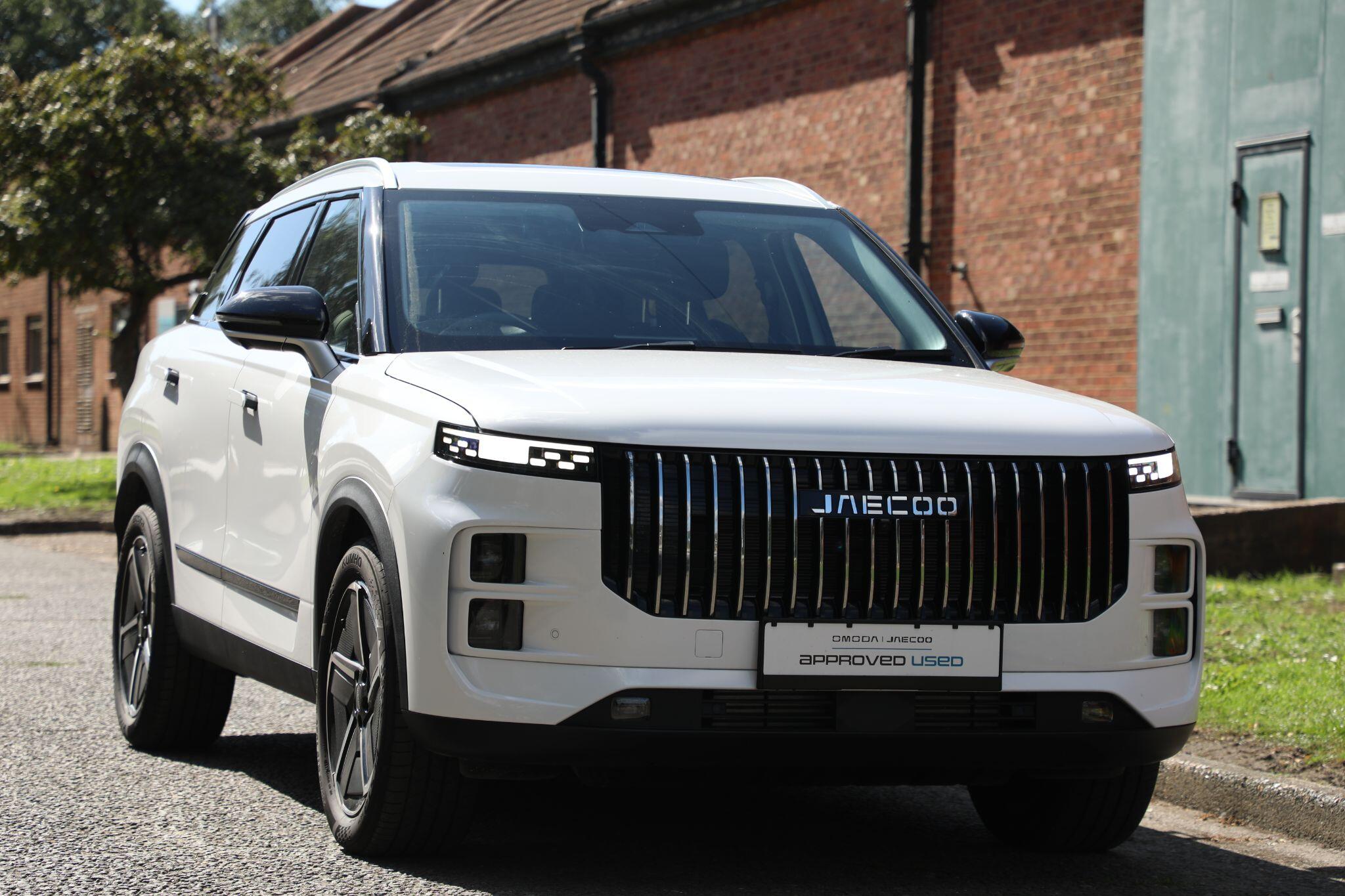 Large vehicle image